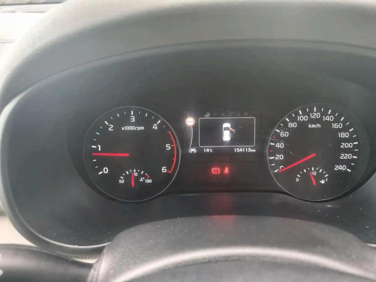 KIA SPORTAGE Eco-Dynamic + ( Top range ) - Image 4