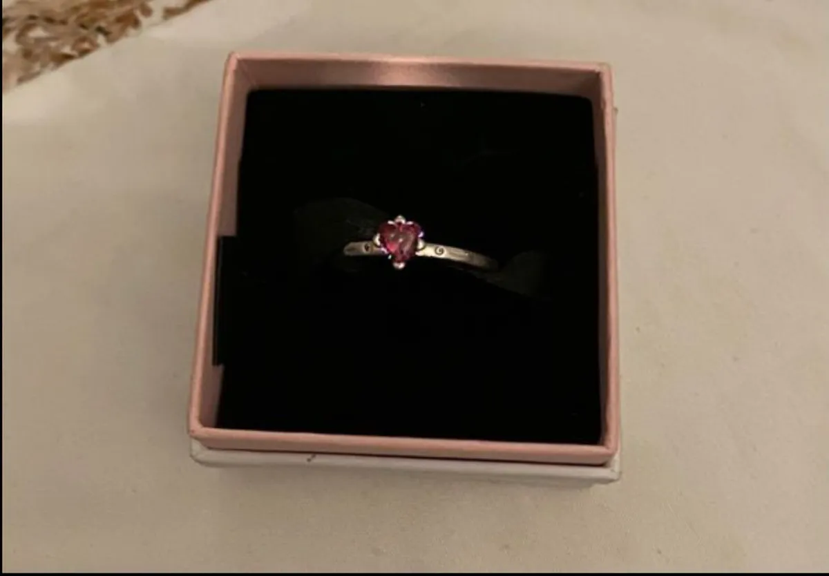 Ladies Pandora Ring.. - Image 1