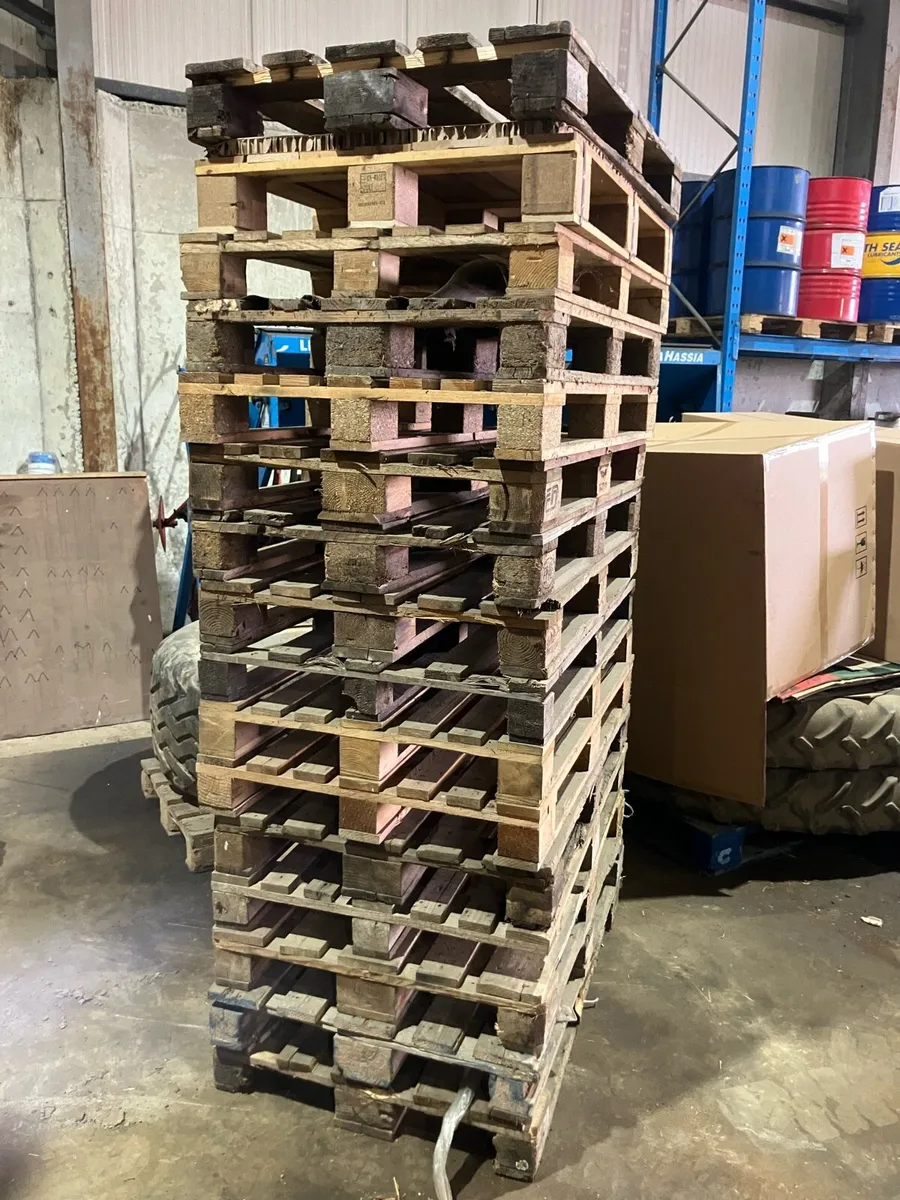 Euro Pallets - Image 2