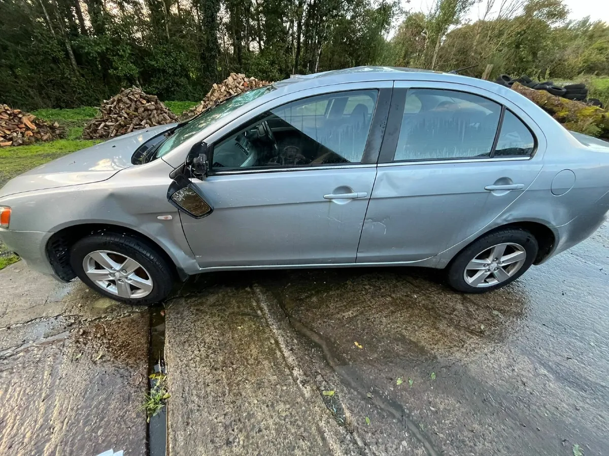 Car - Image 3