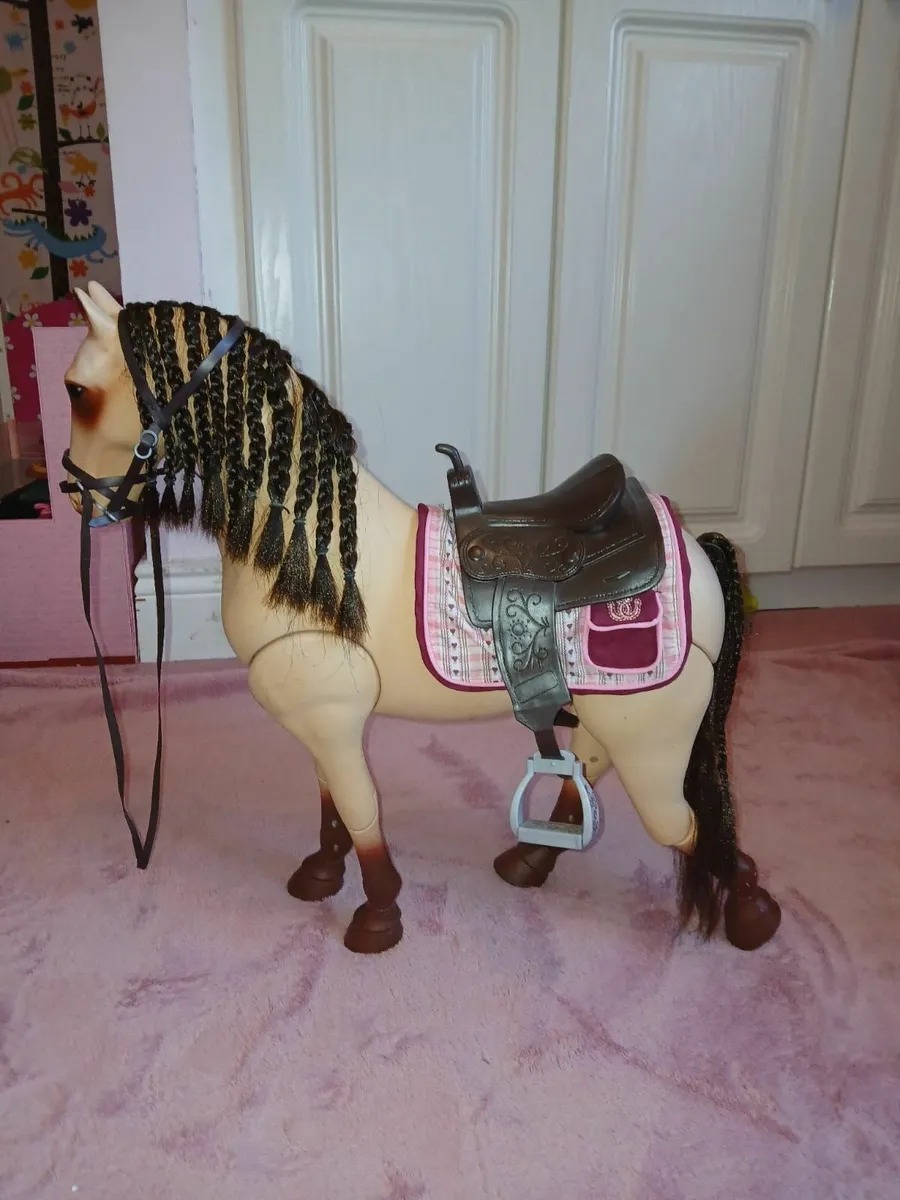 Our Generation horses and tent - Image 3