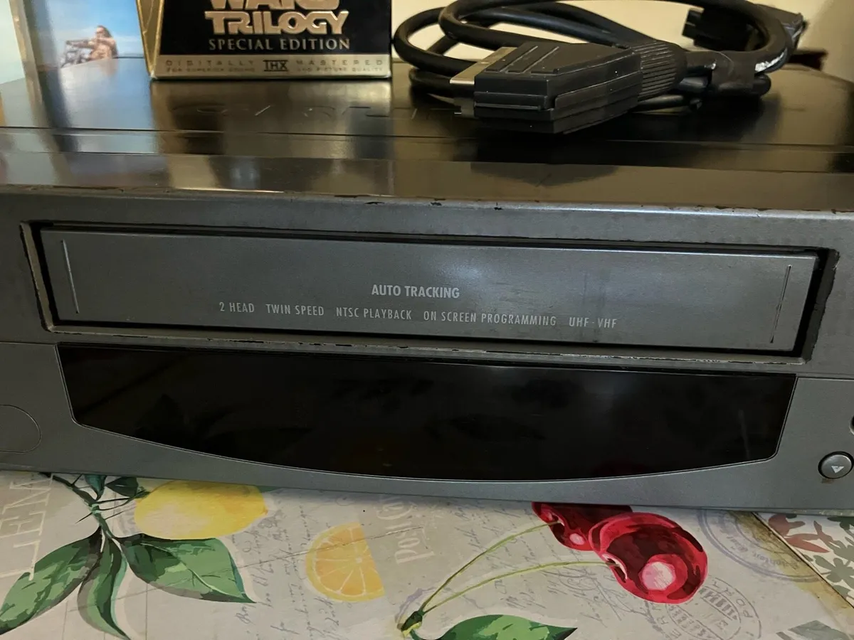 Grundig vhs player - Image 4