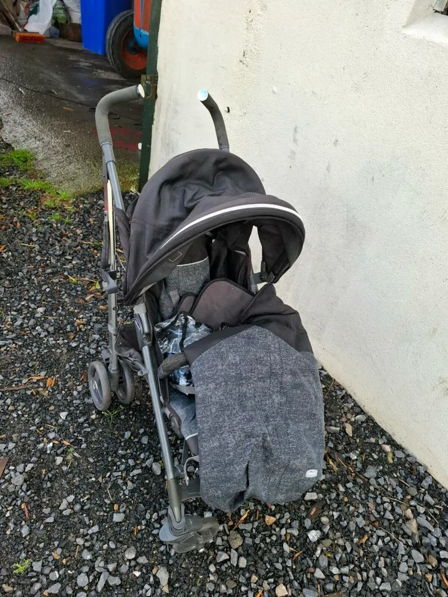 Stroller - Image 3