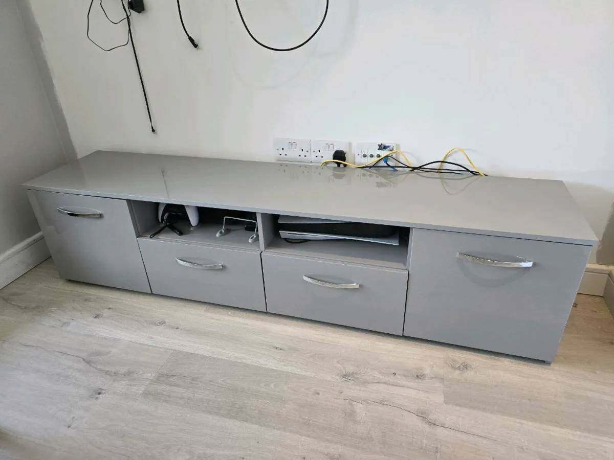 TV Stand