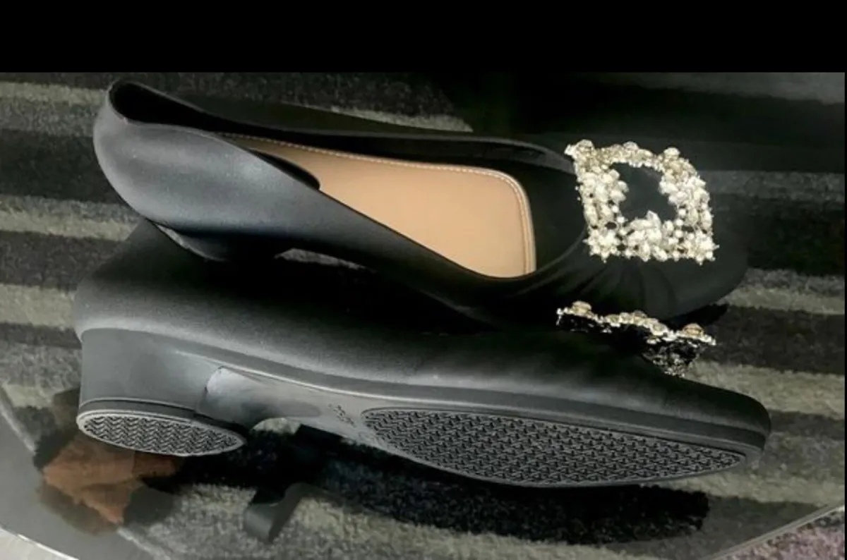Ladies Shoes Brand New UK.5 - Image 2