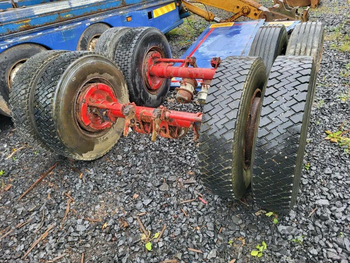 Twin wheel axles ROR - Image 1