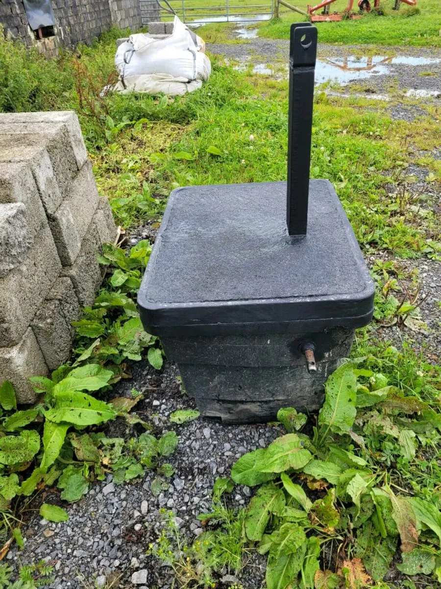 Tractor weight - Image 3