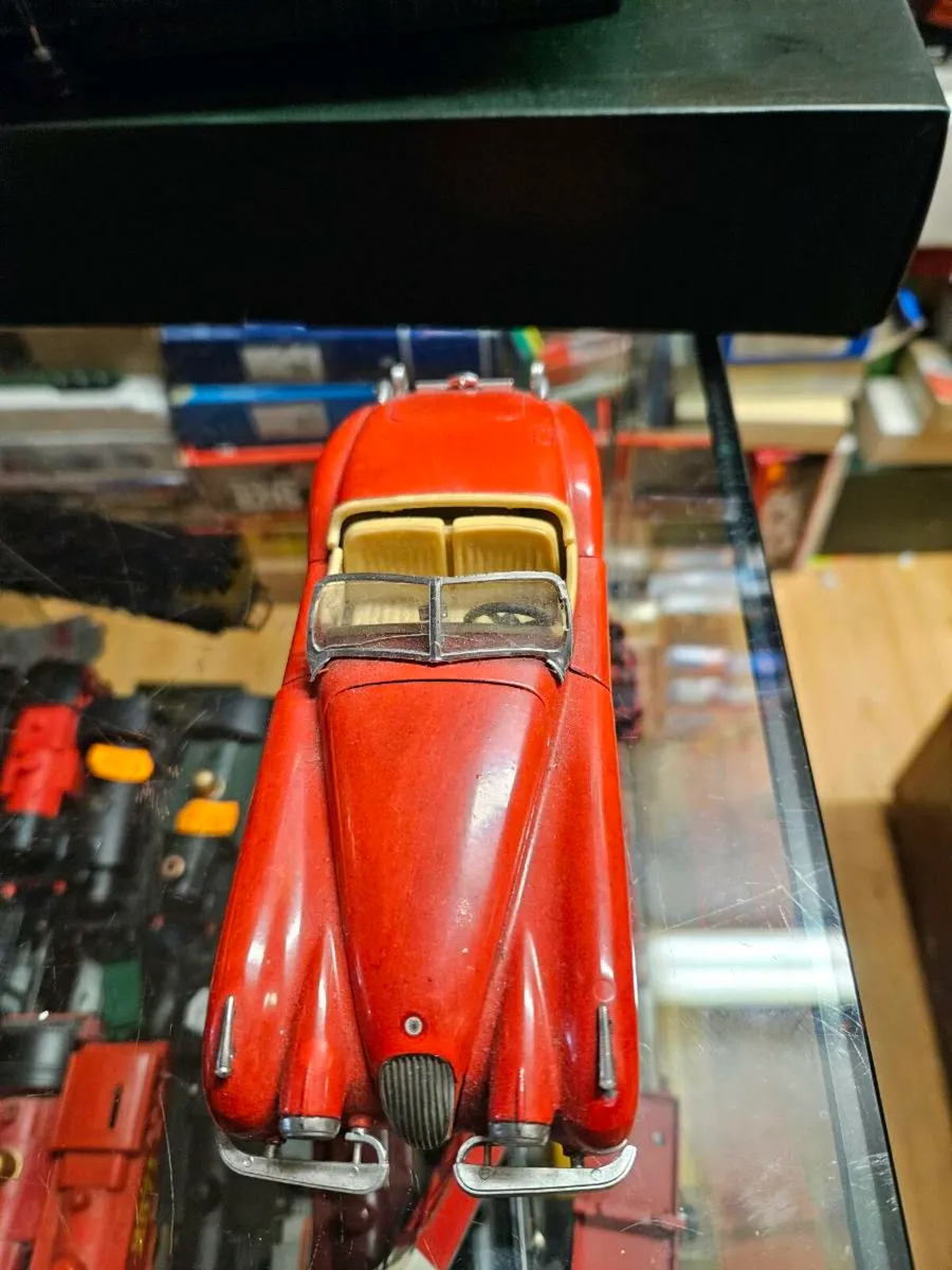 Corgi Burago Jaguar XK120 1.24 - Image 3