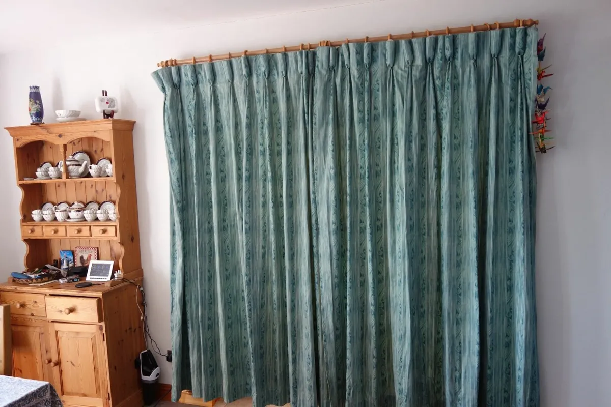 curtains - Image 1