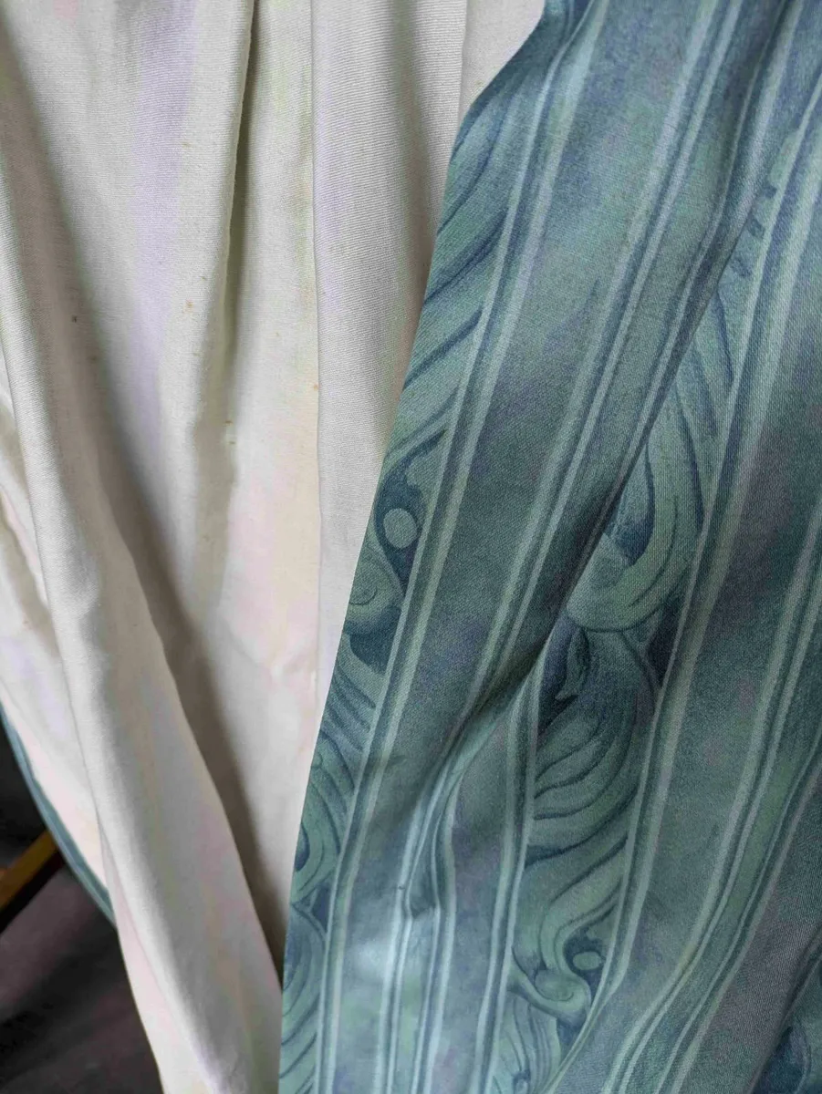 curtains - Image 4