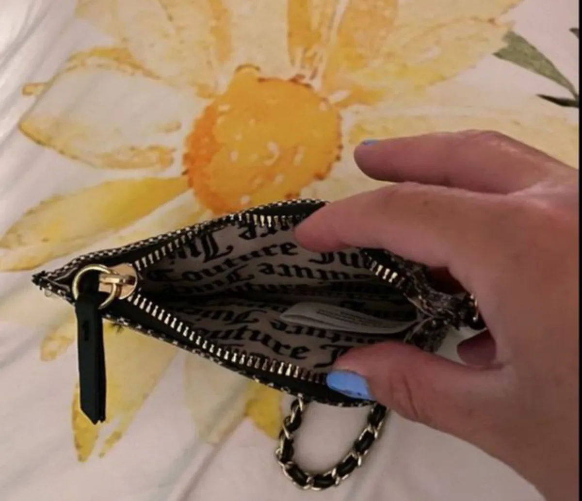 Ladies Juicy Couture Wristlet Purse.. - Image 2
