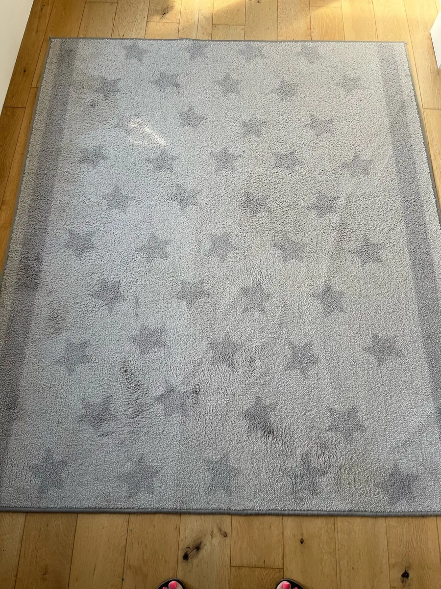 Bedroom / playroom rug