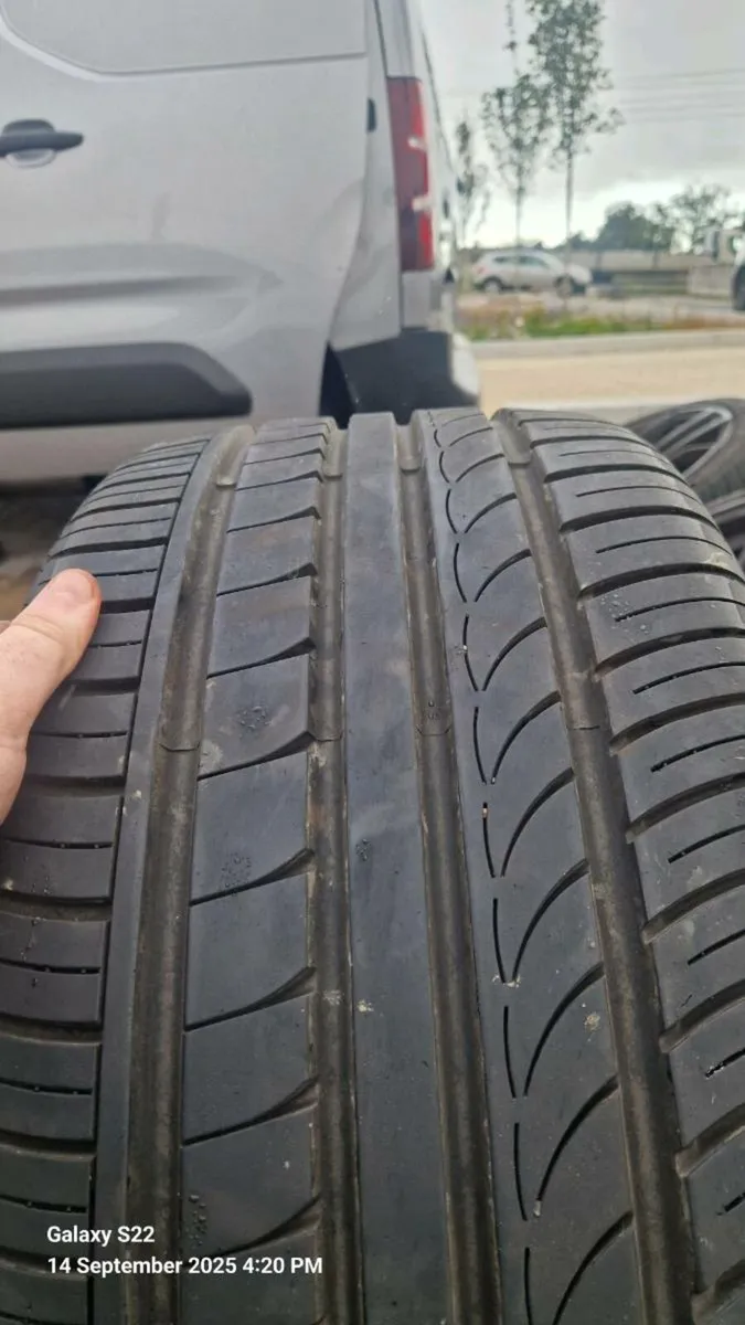 20 inch alloys with tyres - Image 3