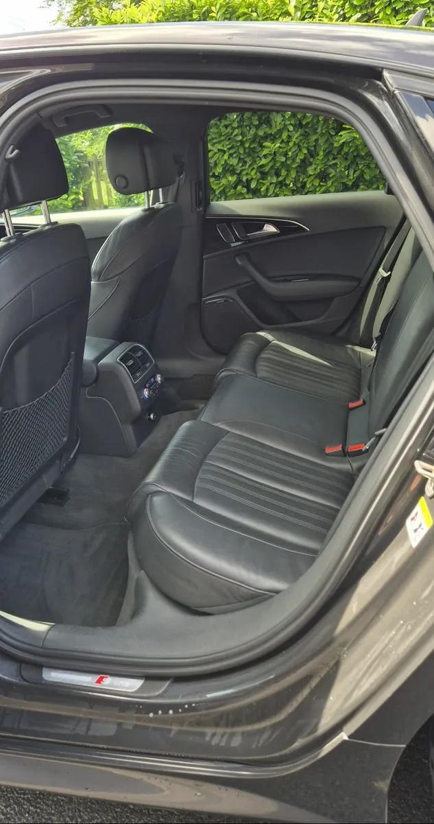 Audi A6 2015 S-Line Black Edition FSH - Image 4