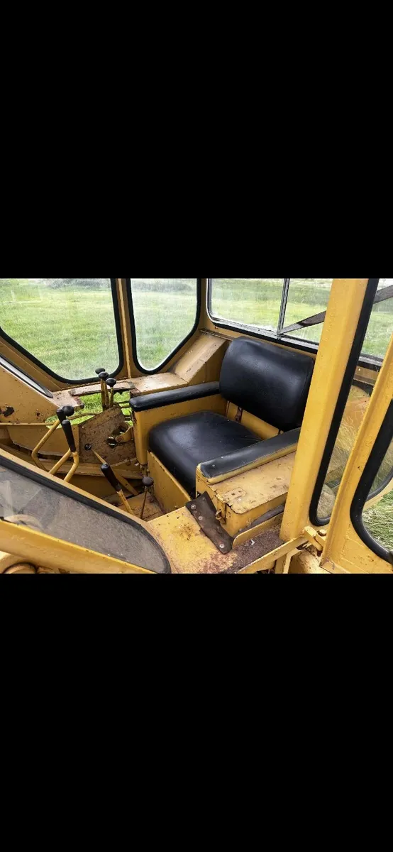 Caterpillar 951a traxcavator - Image 4