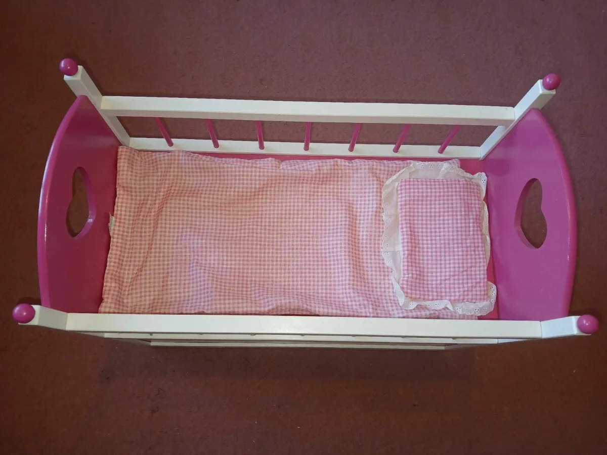 Doll's cot - Image 2