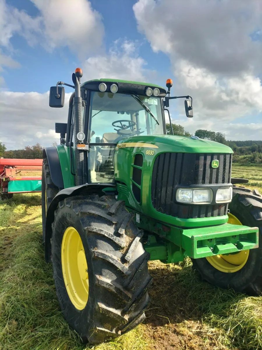 John Deere Other 2011 - Image 2