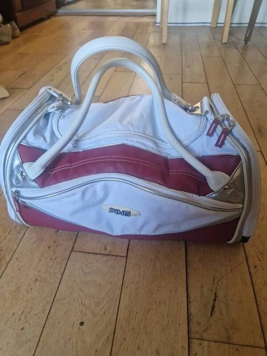 Ping golf carrier bag - Image 1