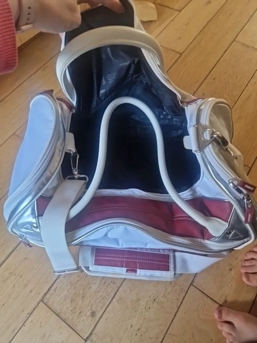 Ping golf carrier bag - Image 3