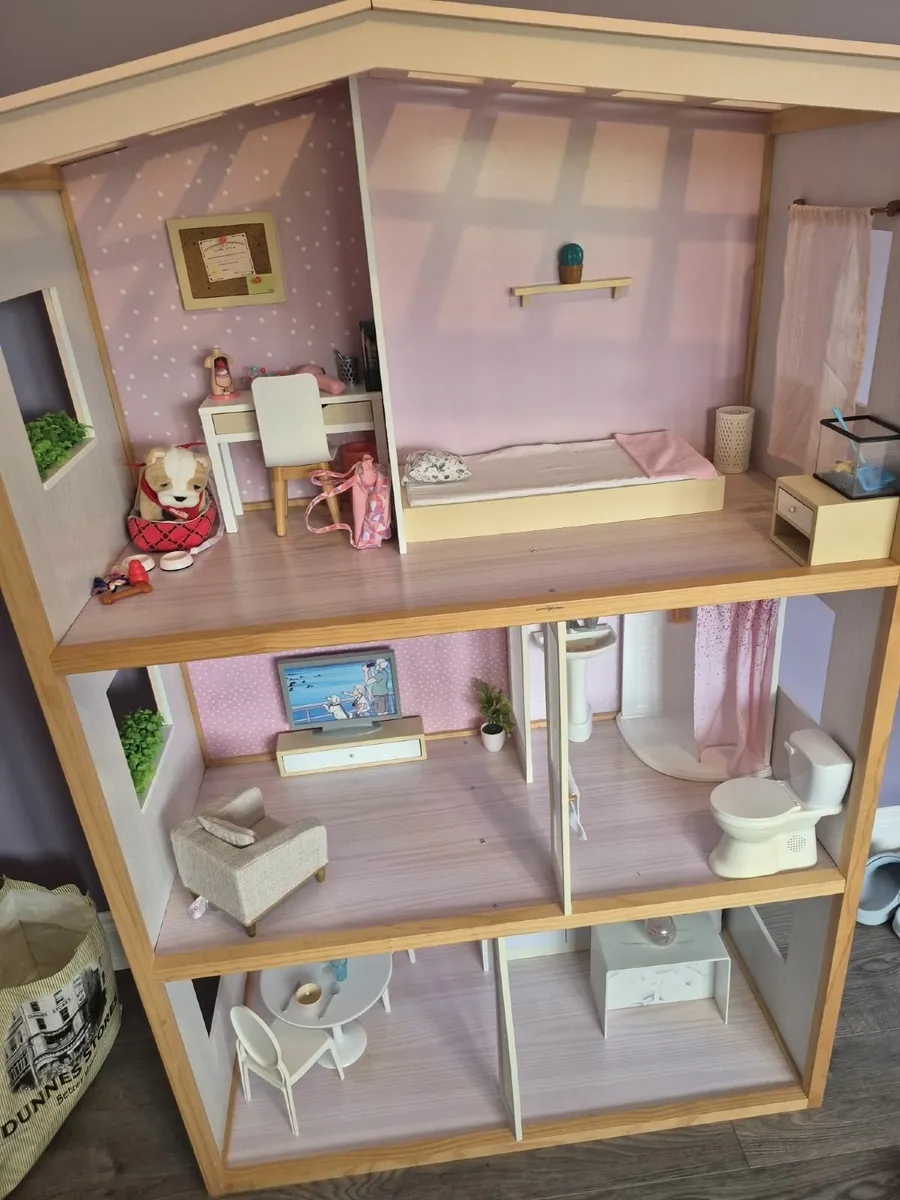 Our Generation Dolls House & Accessories - Image 2