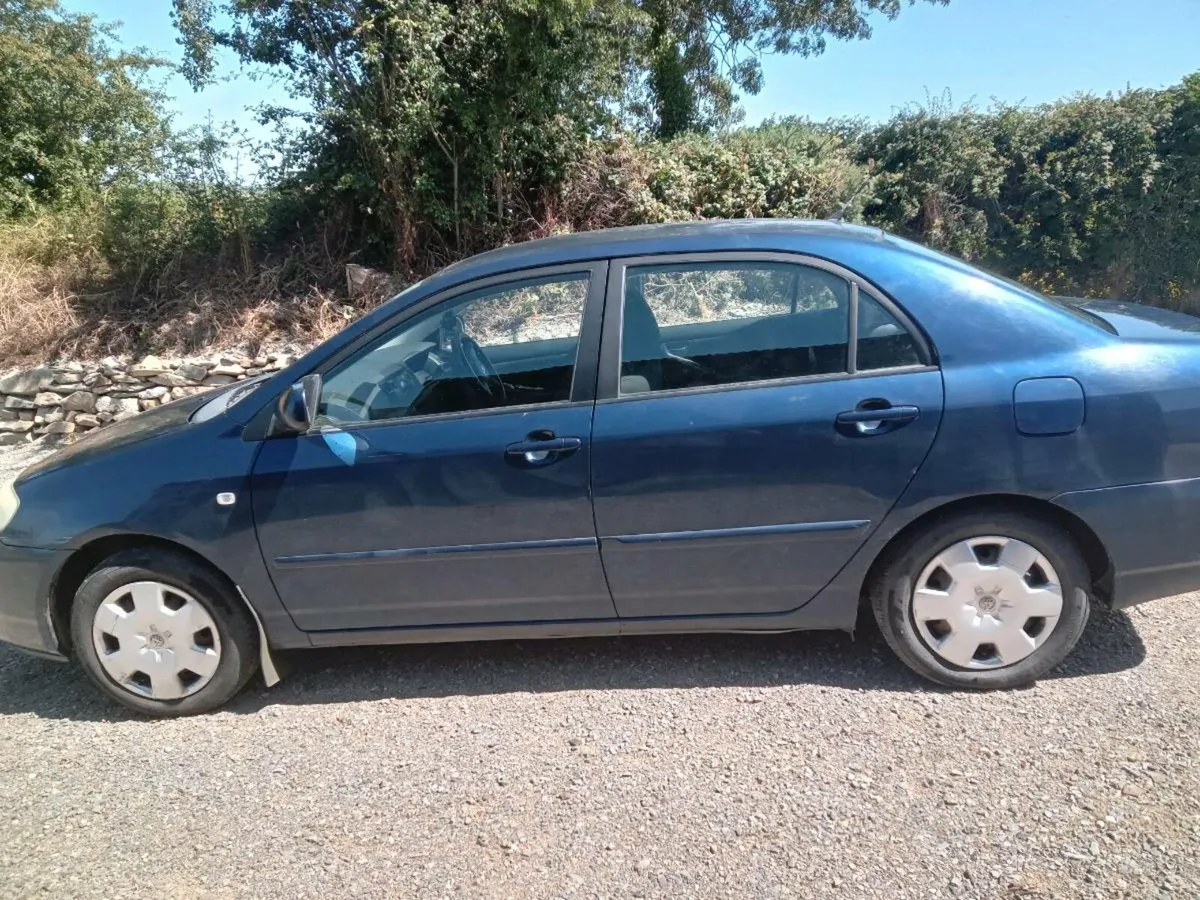 Toyota corolla - Image 3