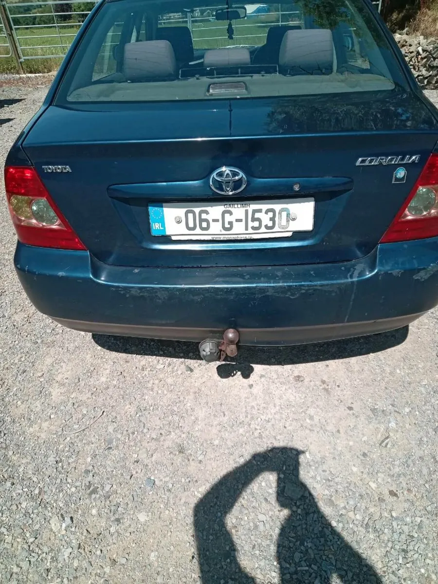 Toyota corolla - Image 4