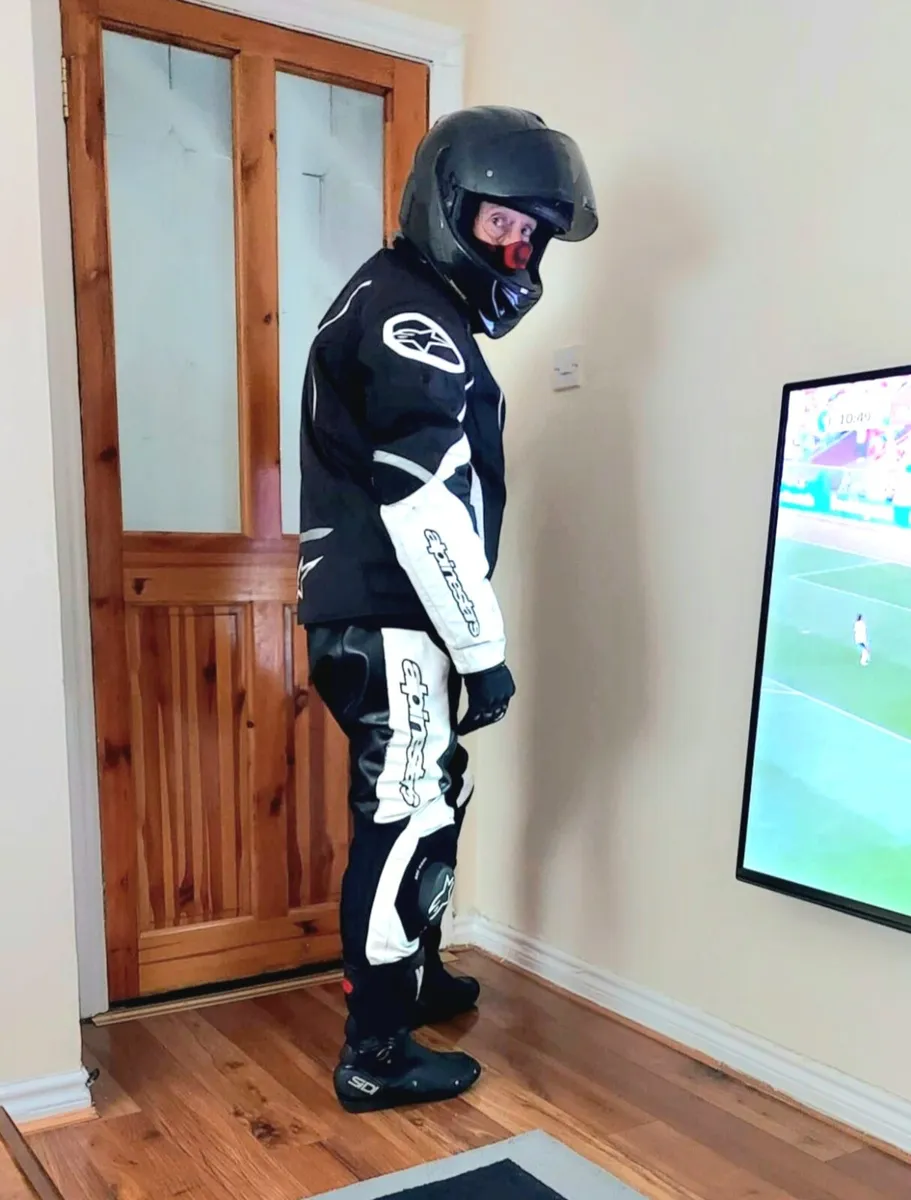 Alpinestars leather 2 piece suit - Image 4