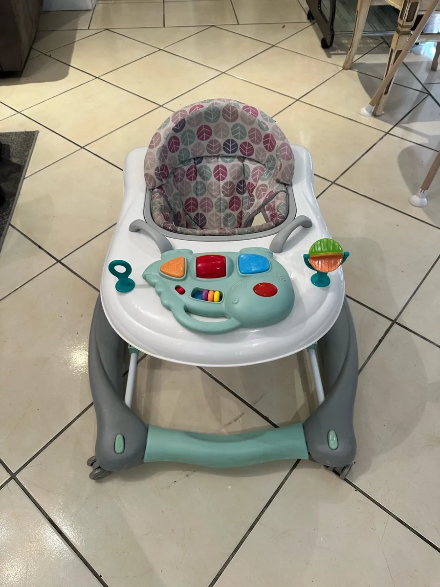 Baby Go Round Twist & Walker - Image 2