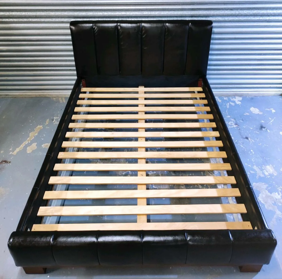 4ft6" bed frame & mattress *delivery - Image 1