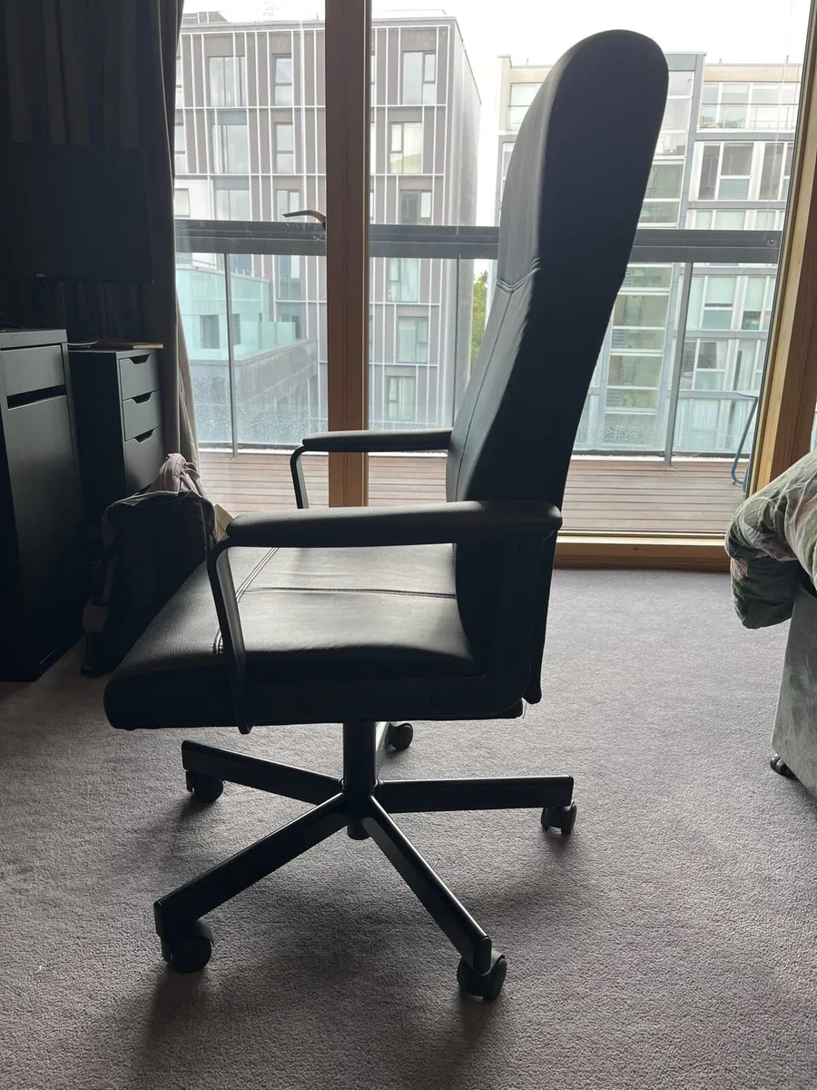 Desk chair - Image 2