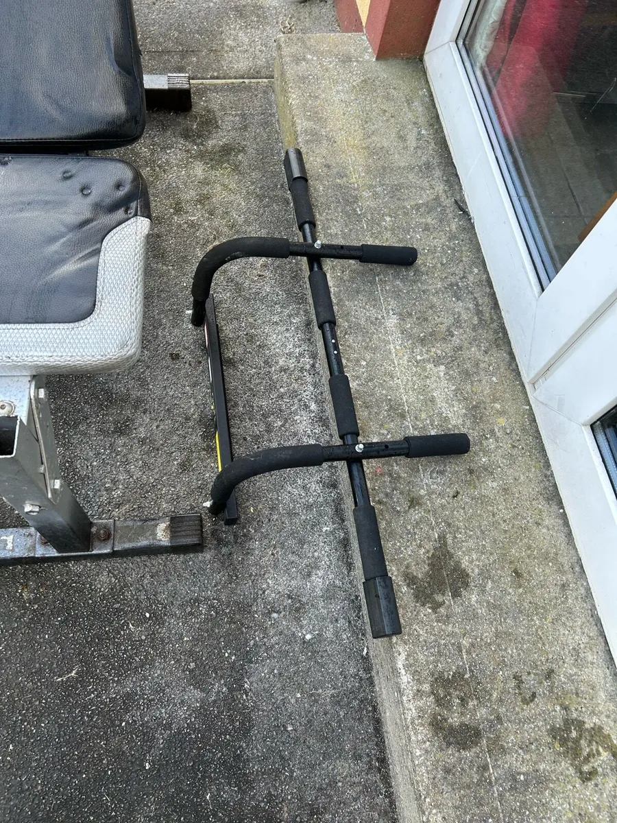 Bench and weights - Image 2