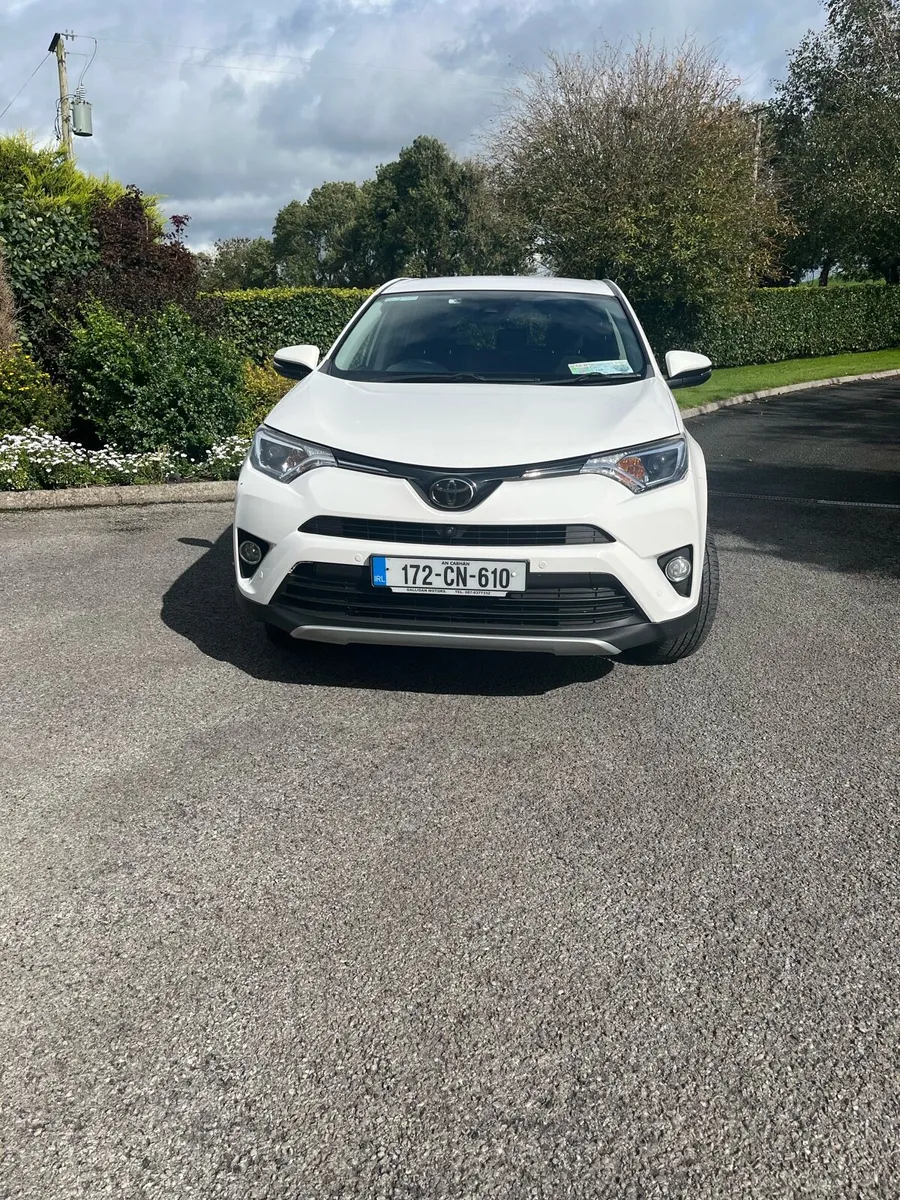 Car - Image 2