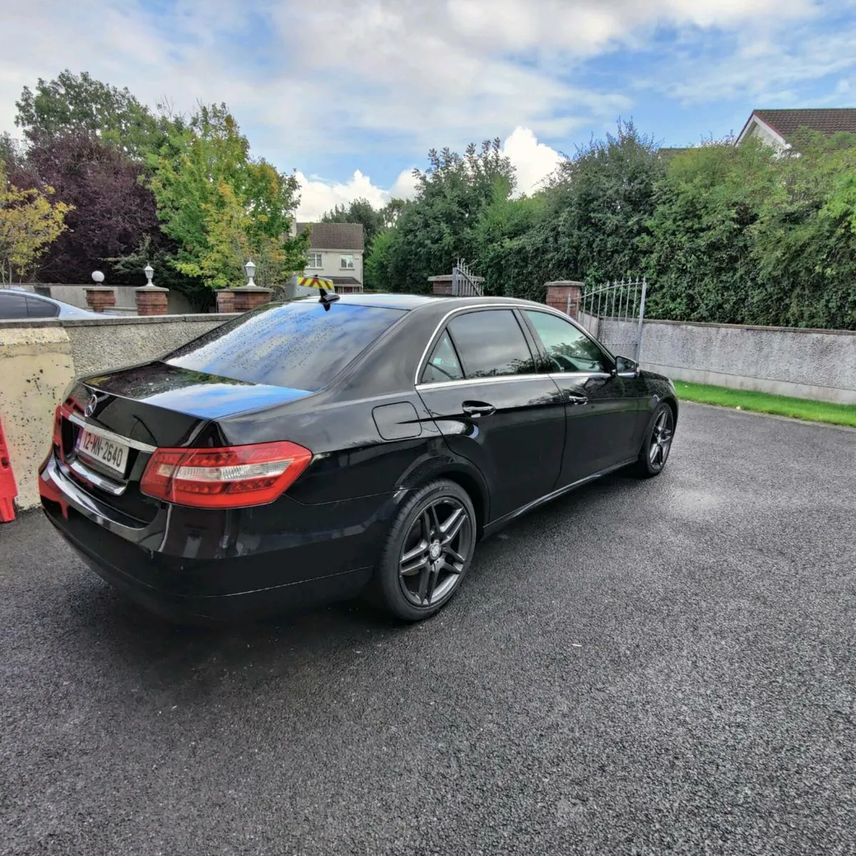 Mercedes E220 - Image 3