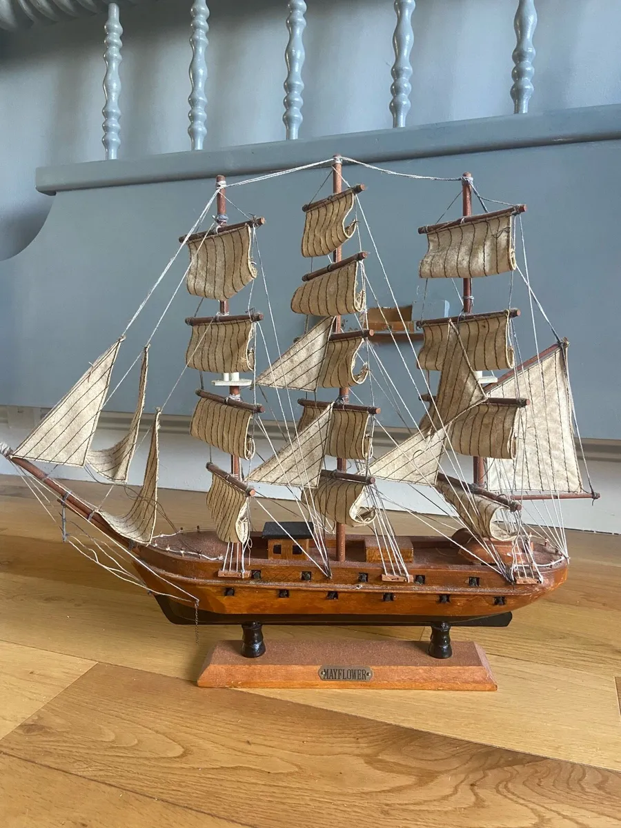 Boat decor - Image 1