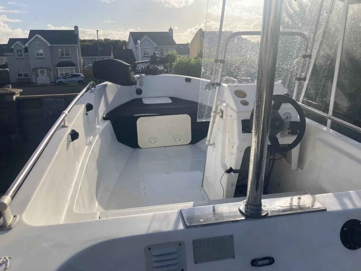 Boat - Image 4
