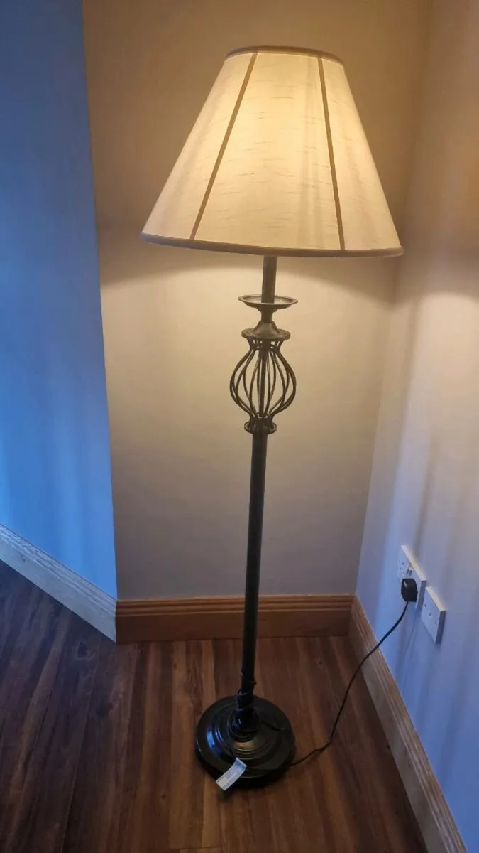 Floor and Table lamp set - Image 1