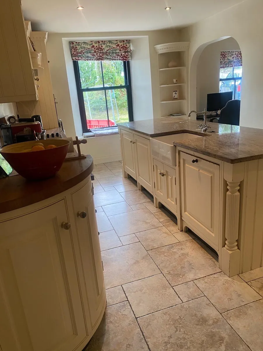 Kitchen - Image 2