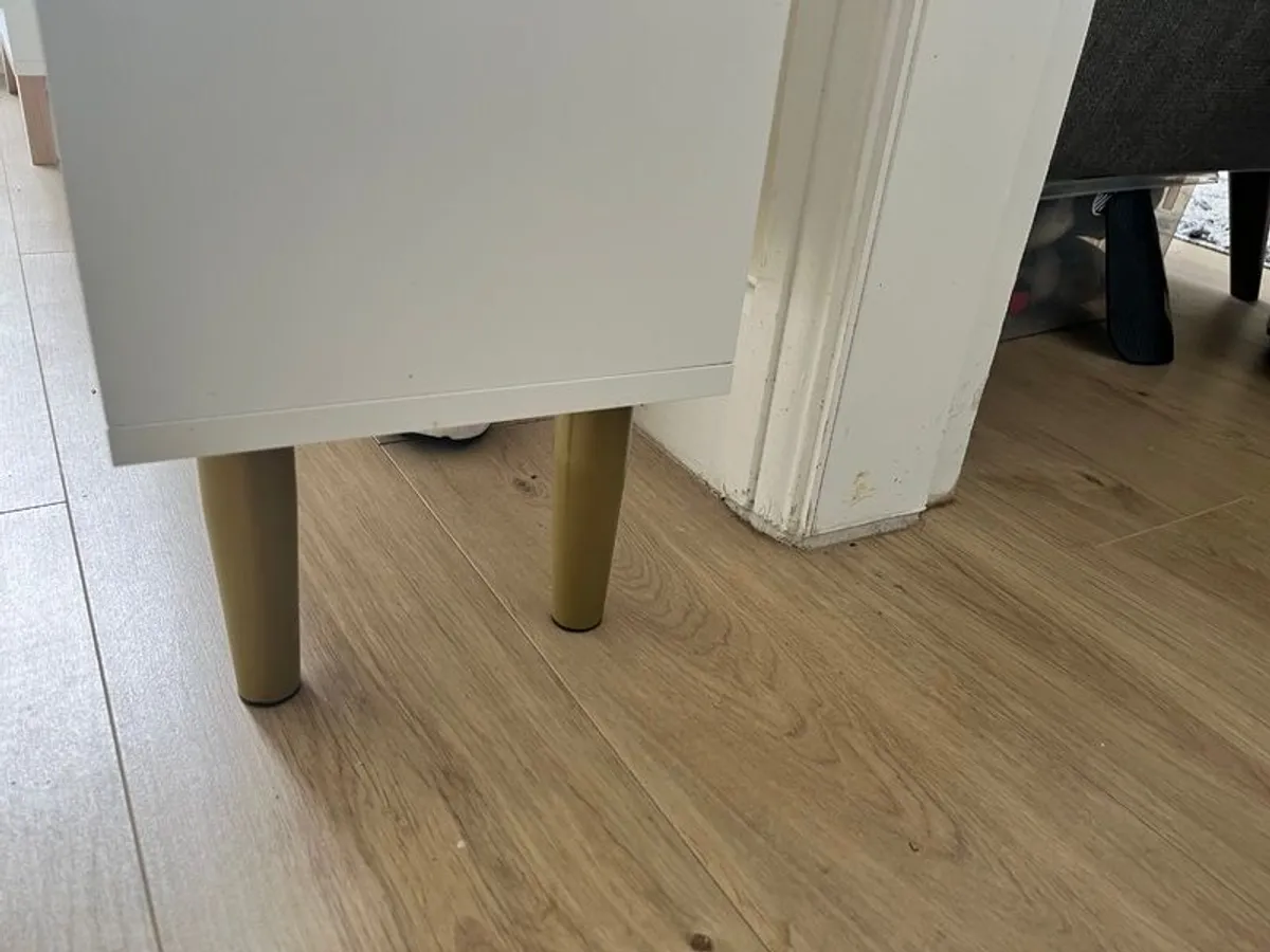 Shoe storage - Image 4