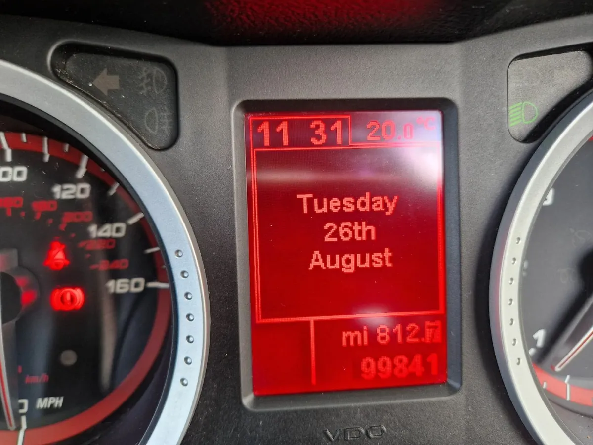 Alfa Romeo 159 2011 - Image 1