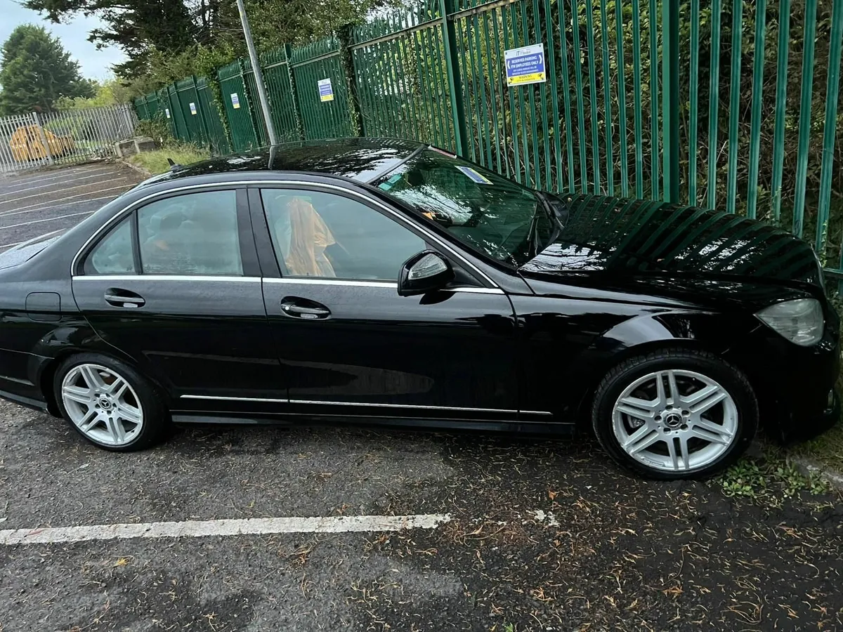 Mercedes-Benz C-Class 2008 - Image 4