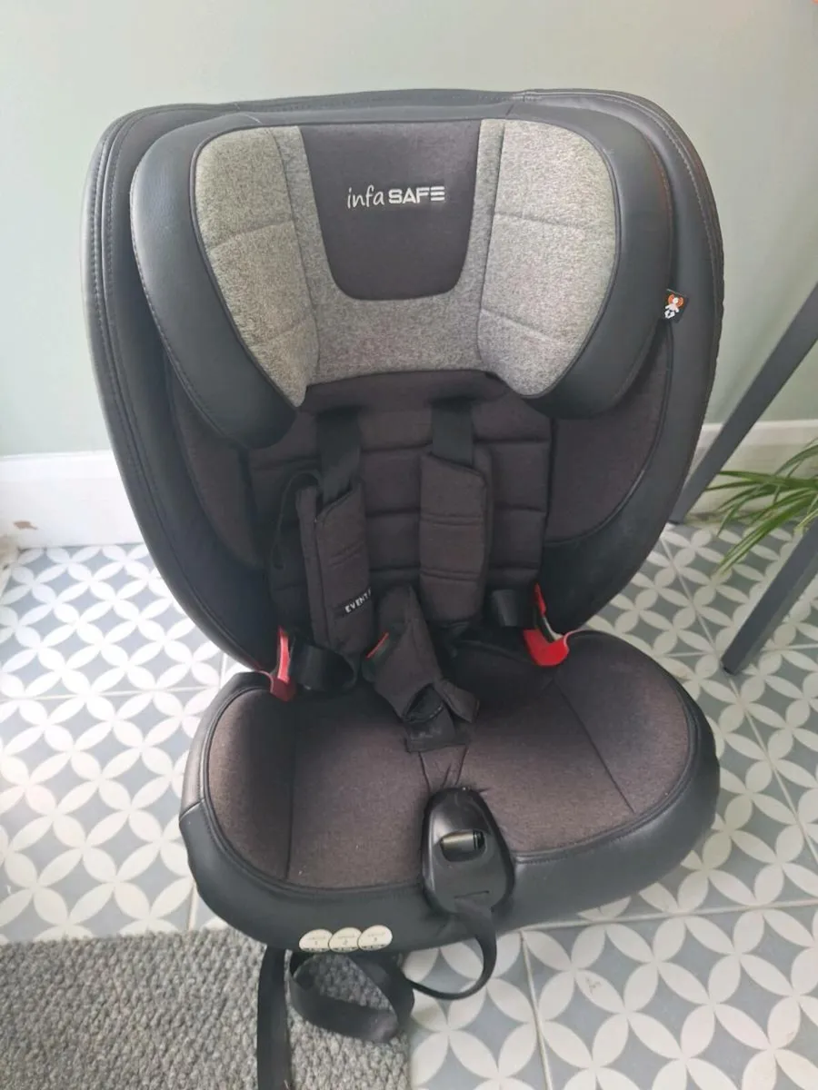 Infasafe car seat - Image 1