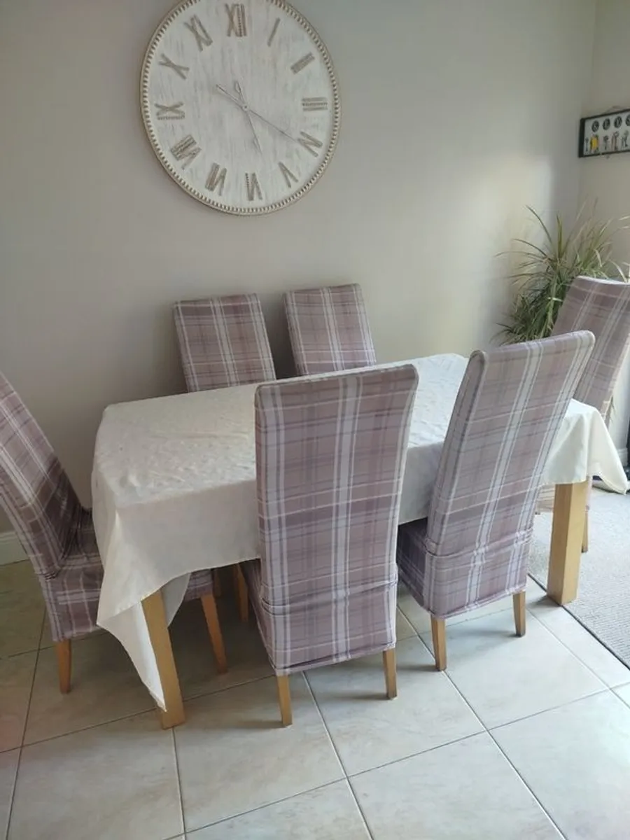Dinning table and 6 chairs - Image 1
