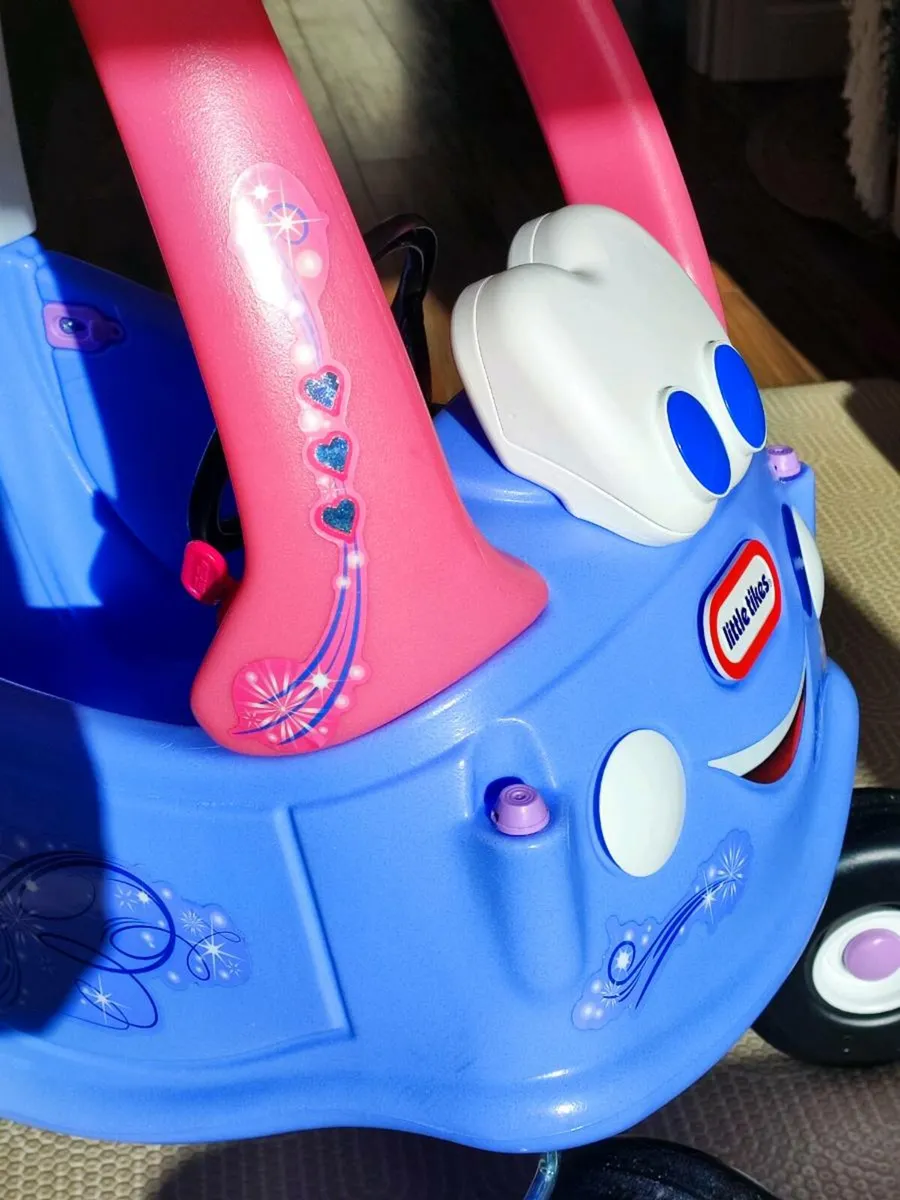 Little Tikes Cozy Coupe Princess Car – Like New - Image 4