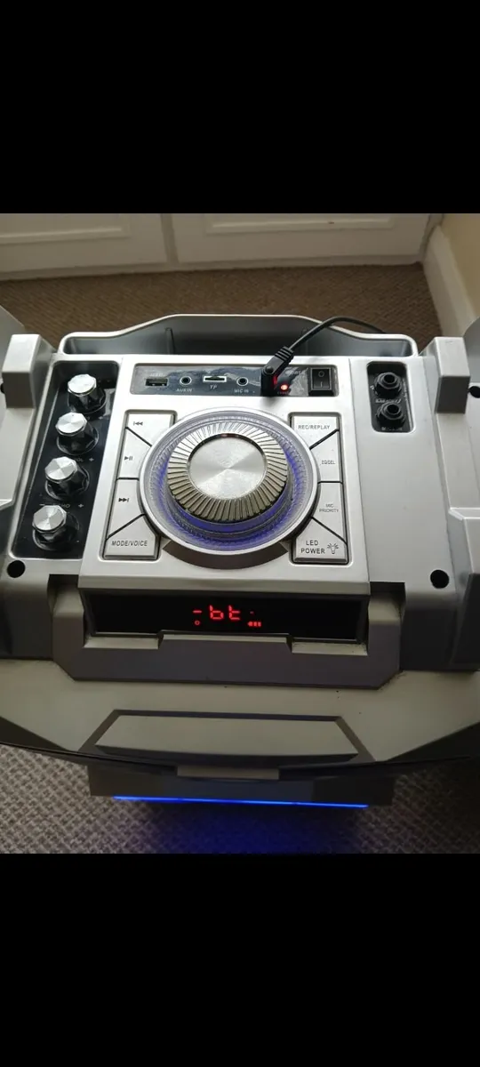 Bluetooth speaker - Image 2