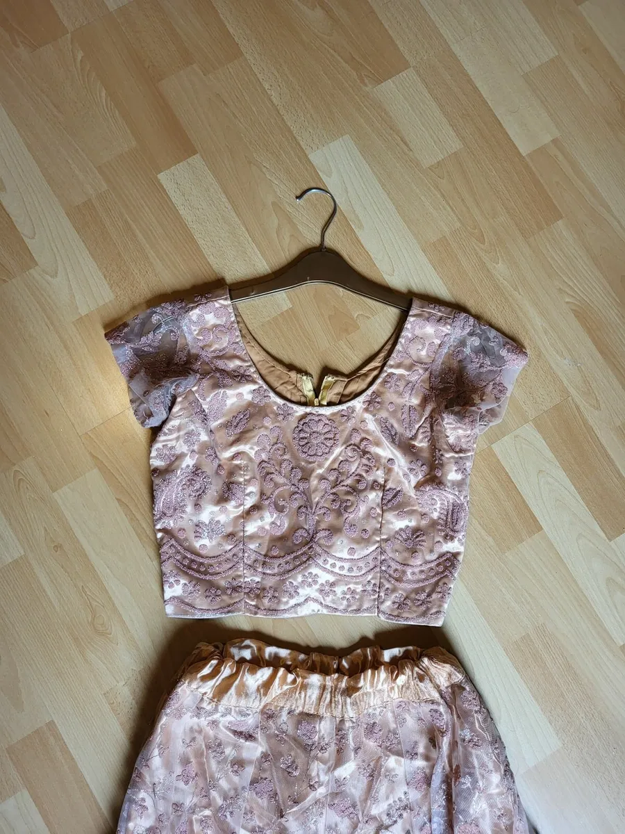 Goldish pink Dress, perfect for wedding parties - Image 3