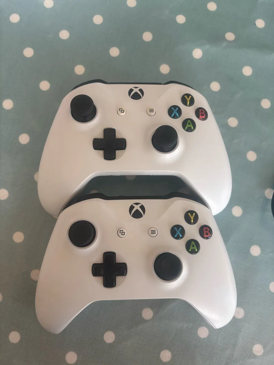 Xbox One S with additives - Image 2