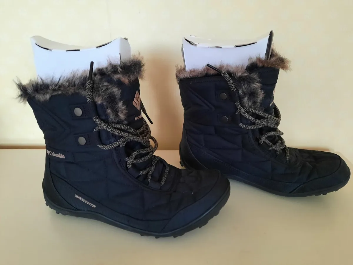 Columbia Women's Minx Shorty III - Image 3