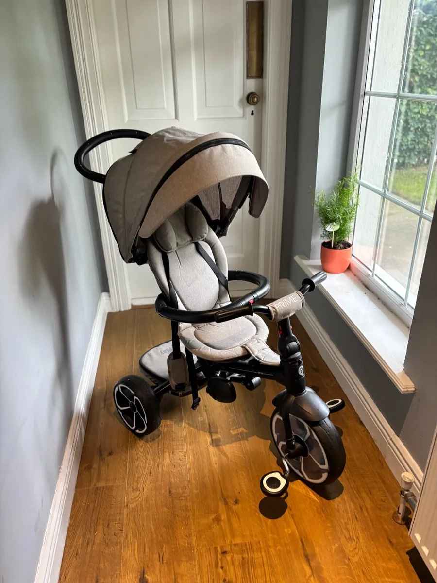 QPlay  Children's tricycle