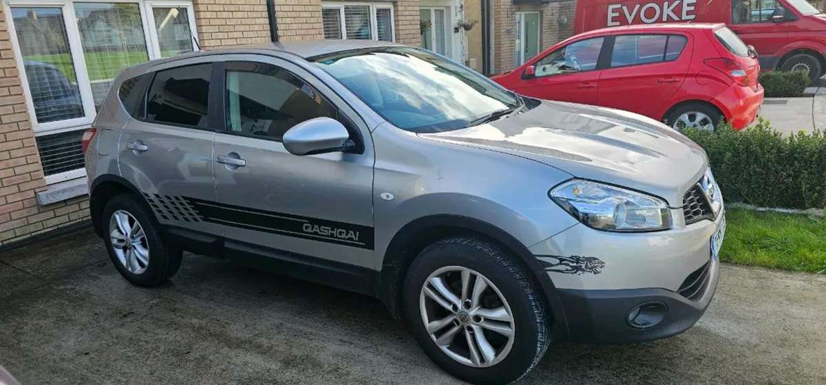 Nissan Qashqai with a new NCT. QUICK SALE - Image 1