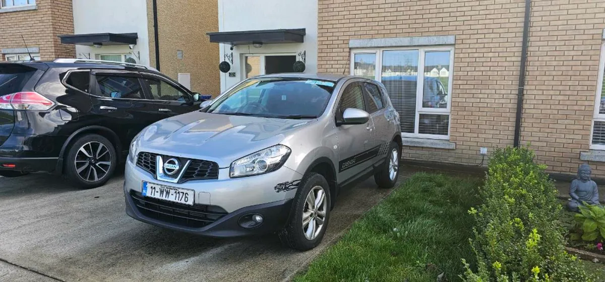 Nissan Qashqai with a new NCT. QUICK SALE - Image 3